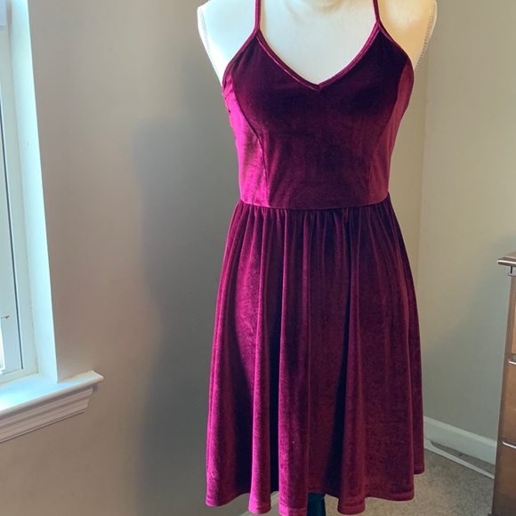 ROMWE Dresses & Skirts - Velvet a-line dress